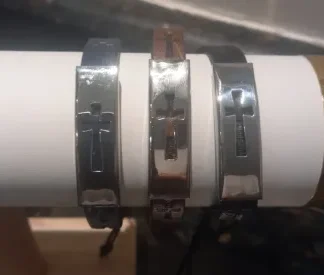 Juego Pulsera con cruz metal